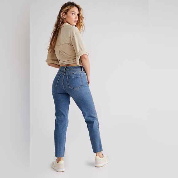 Free People Curvy High-Rise Vintage | CRVY High-Rise Vintage Straight Jeans - Picture 8 of 10